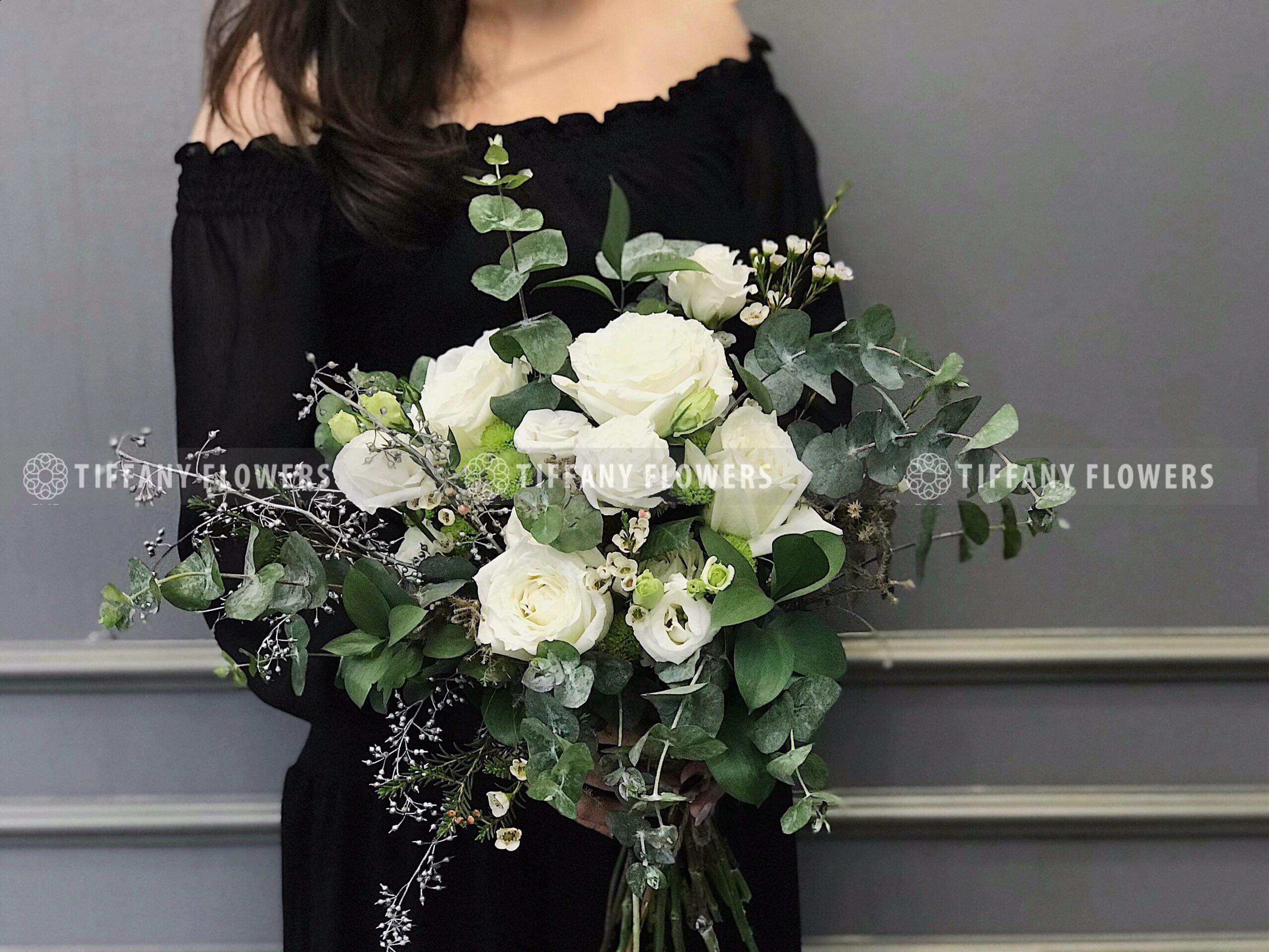 Bó hoa tay Elegance – T01