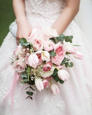 Bó hoa tay cô dâu Dream Love – T18